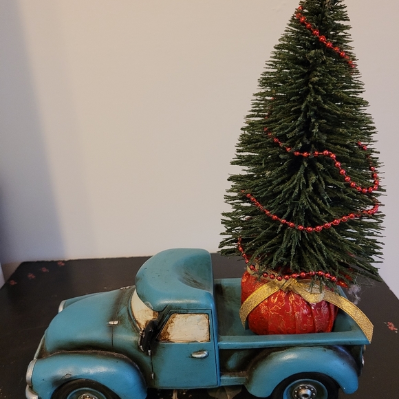 Vtg style Blue Truck And Christmas Tree - Picture 12 of 13